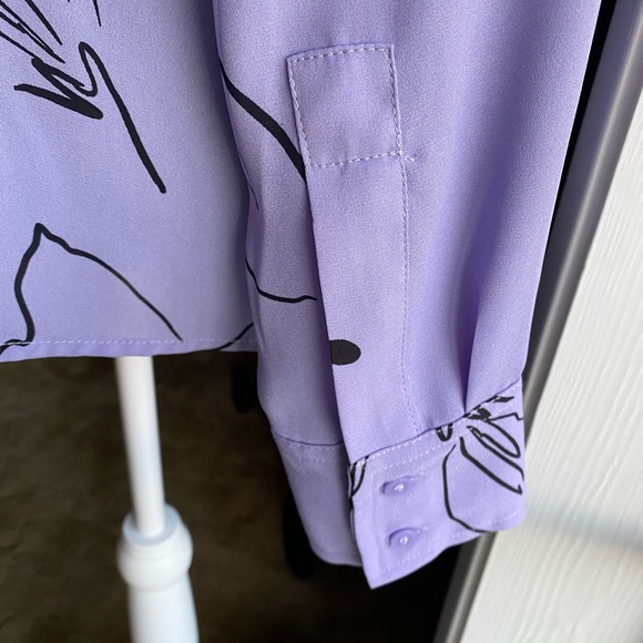 Women’s Worthington long sleeves blouse. - Picture 15 of 16